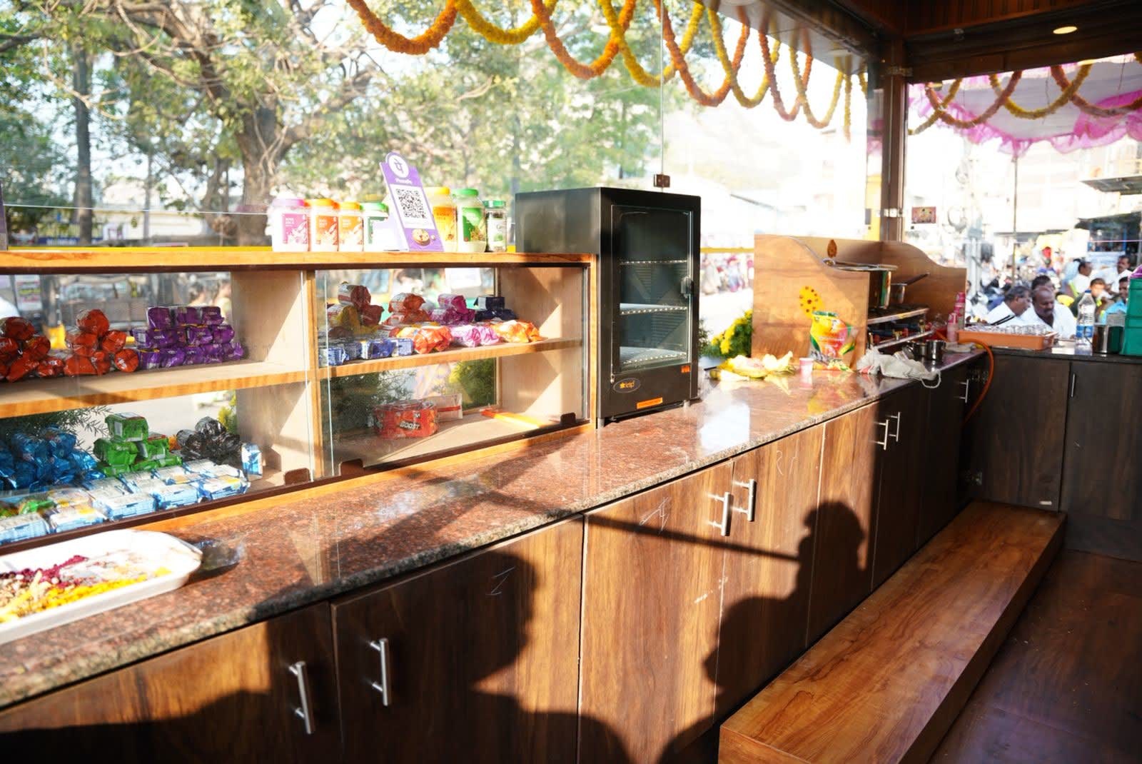 Retail counter · Display and service space